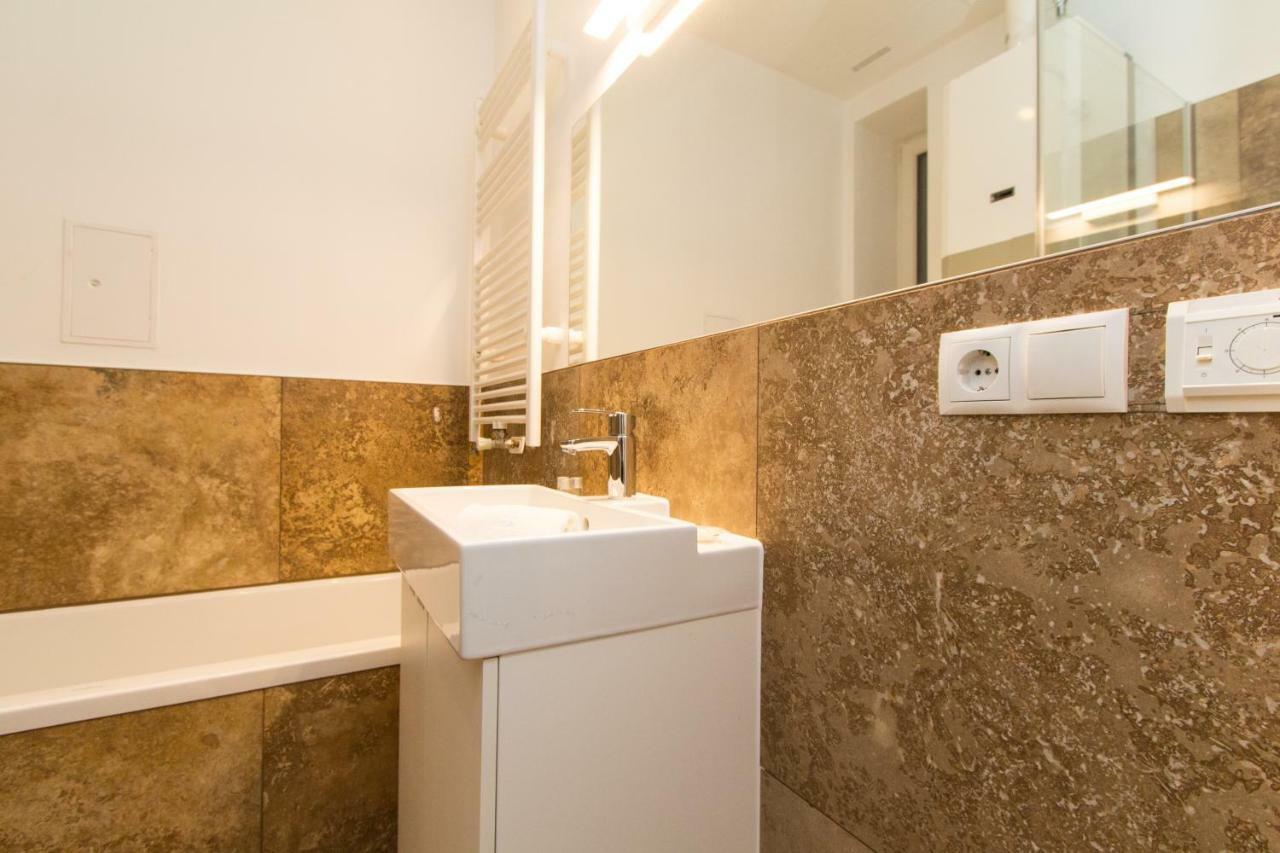 Design Apartments I Contactless Check-In Vienna Esterno foto